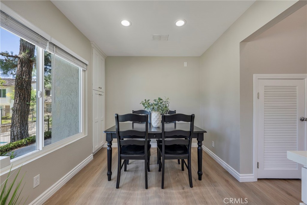 801 Vista Court