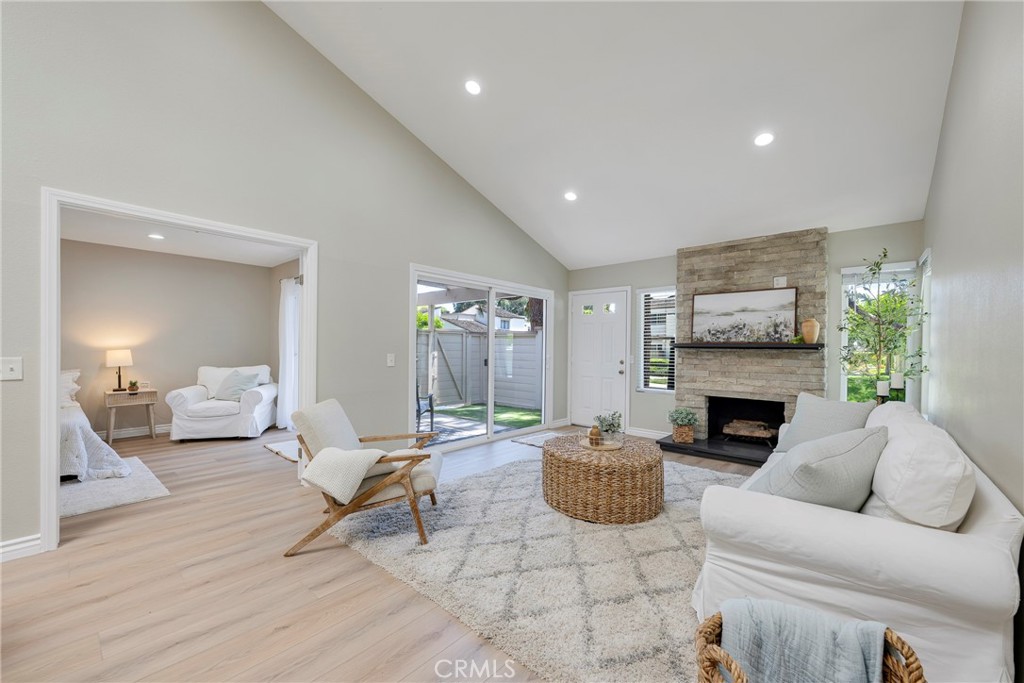 801 Vista Court