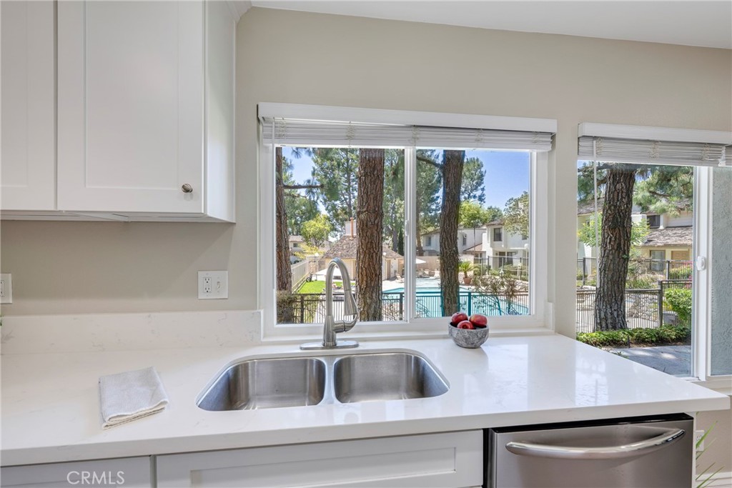 801 Vista Court