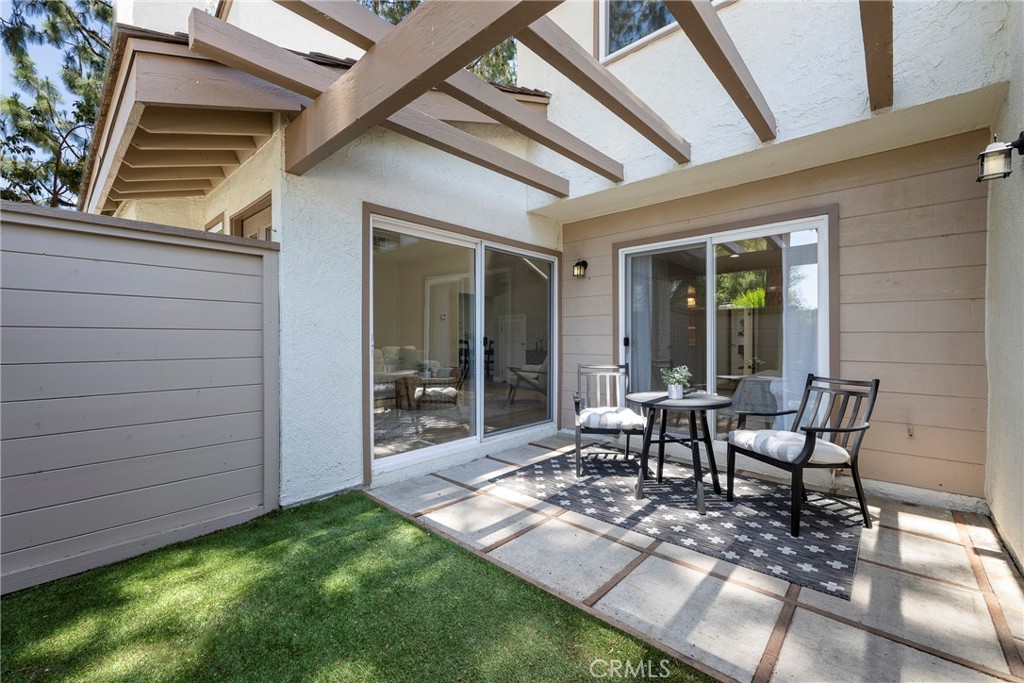 801 Vista Court