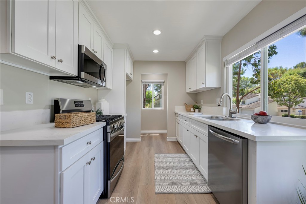 801 Vista Court