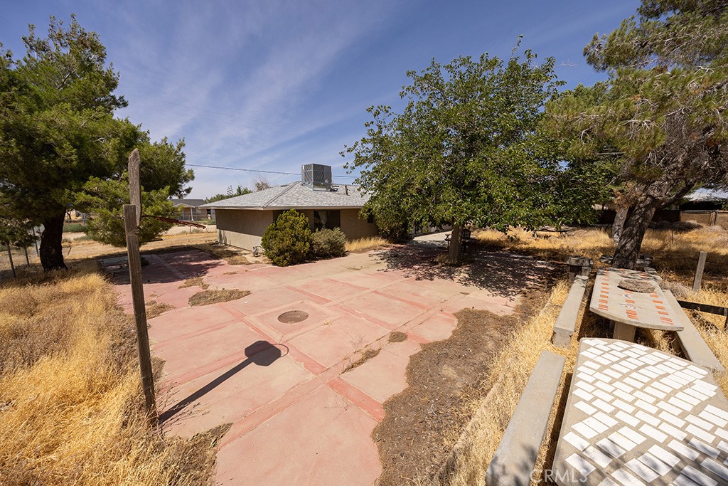 10304 E Avenue S