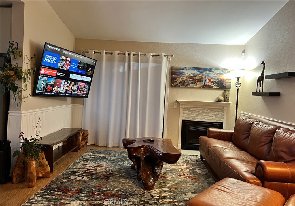 32221 Alipaz St 257