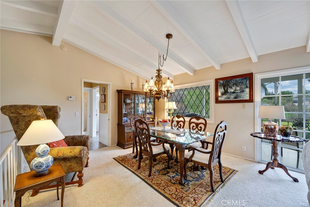 1139 W Valley View Drive
