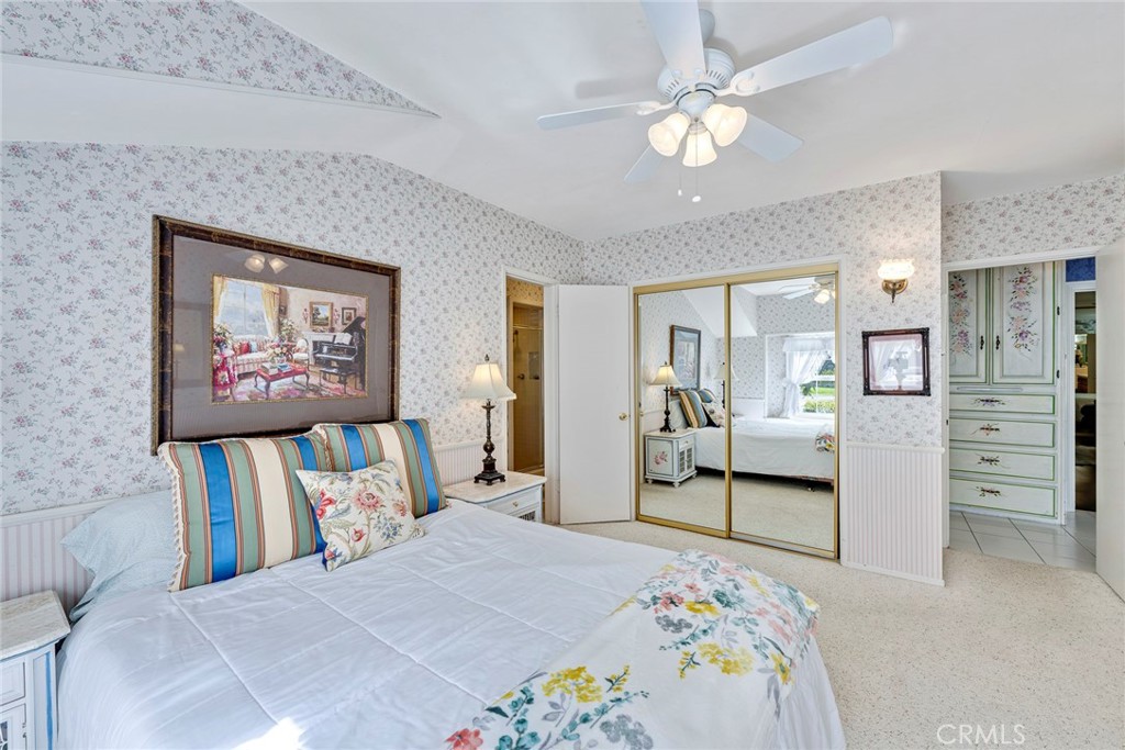 1139 W Valley View Drive