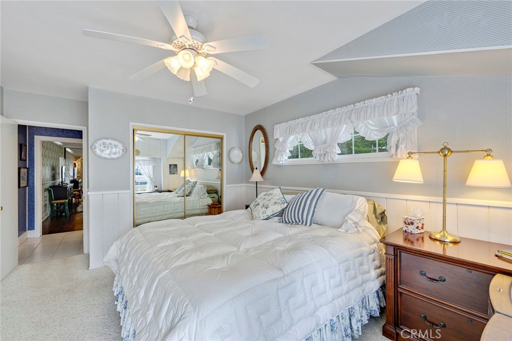 1139 W Valley View Drive