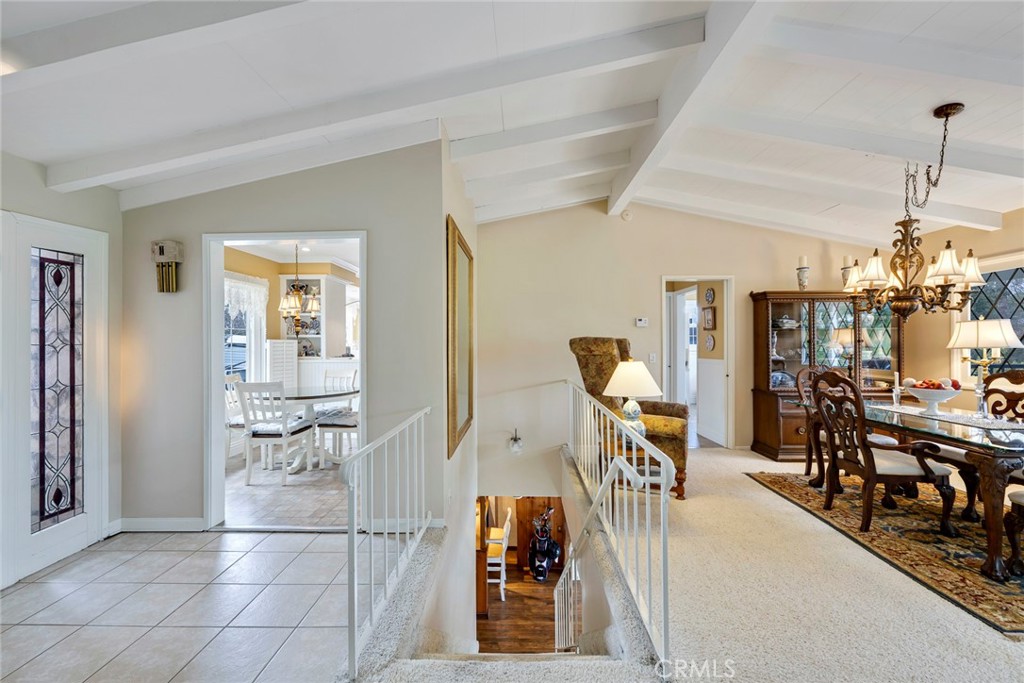 1139 W Valley View Drive