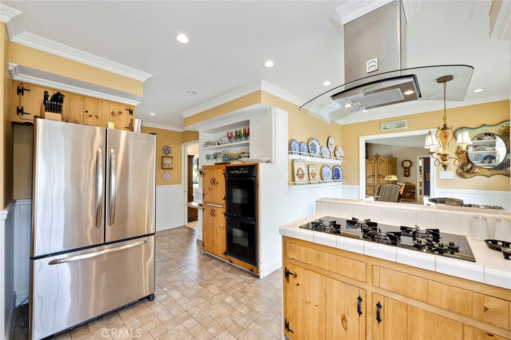 1139 W Valley View Drive