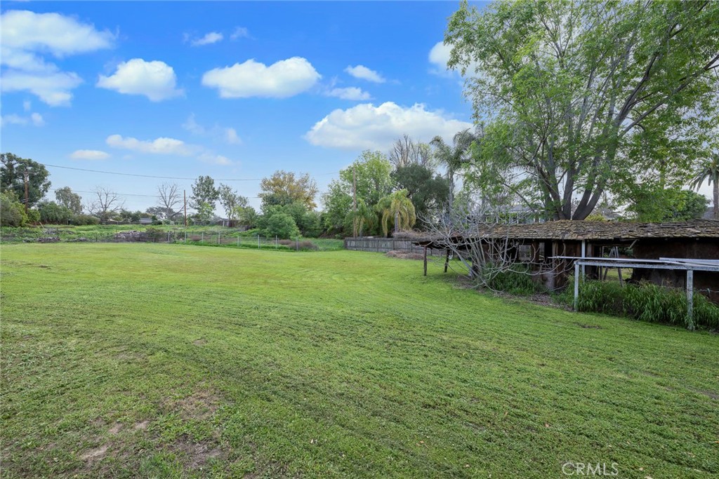 1139 W Valley View Drive
