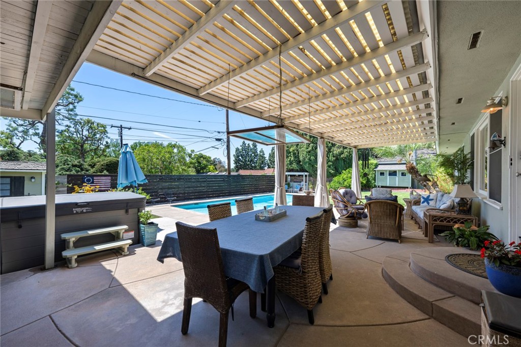 1049 Cerritos Drive