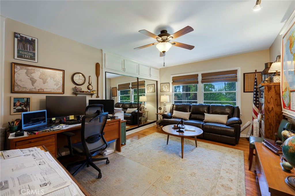 1049 Cerritos Drive