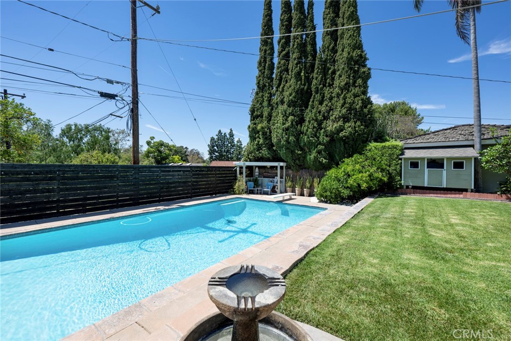 1049 Cerritos Drive