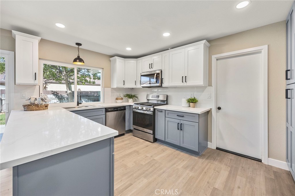1038 Sandalwood Avenue