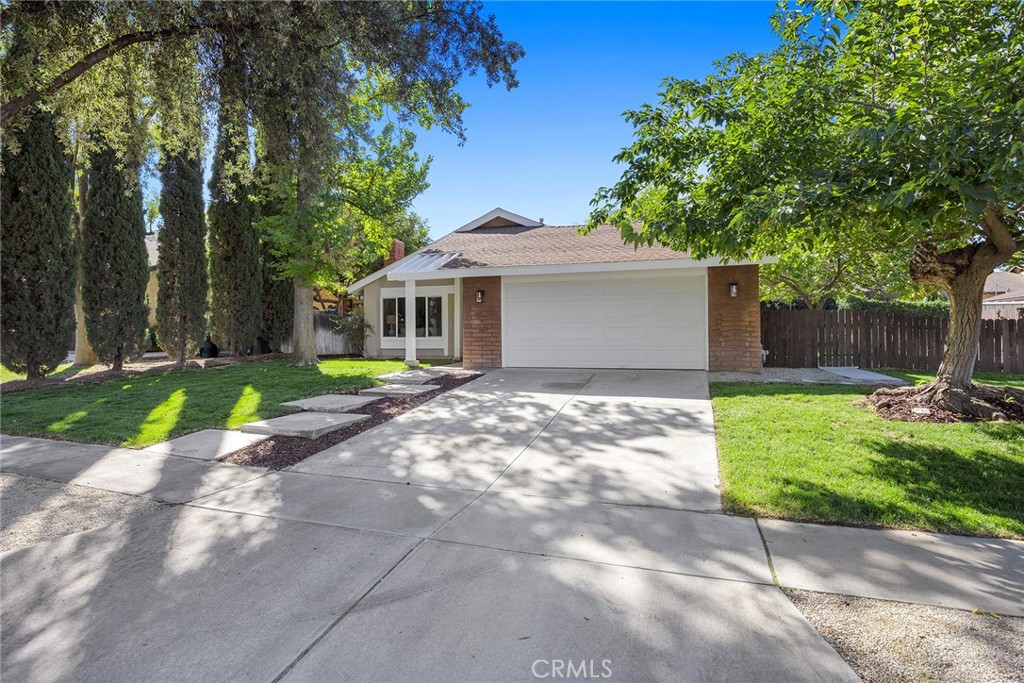 1038 Sandalwood Avenue