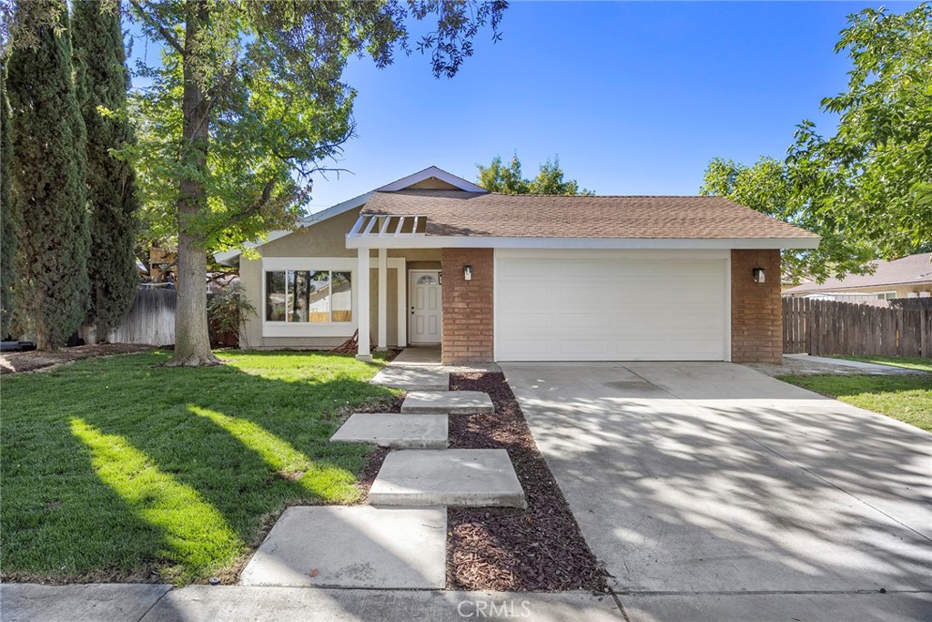 1038 Sandalwood Avenue