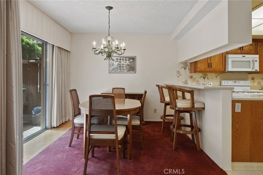 678 W Glenwood Drive
