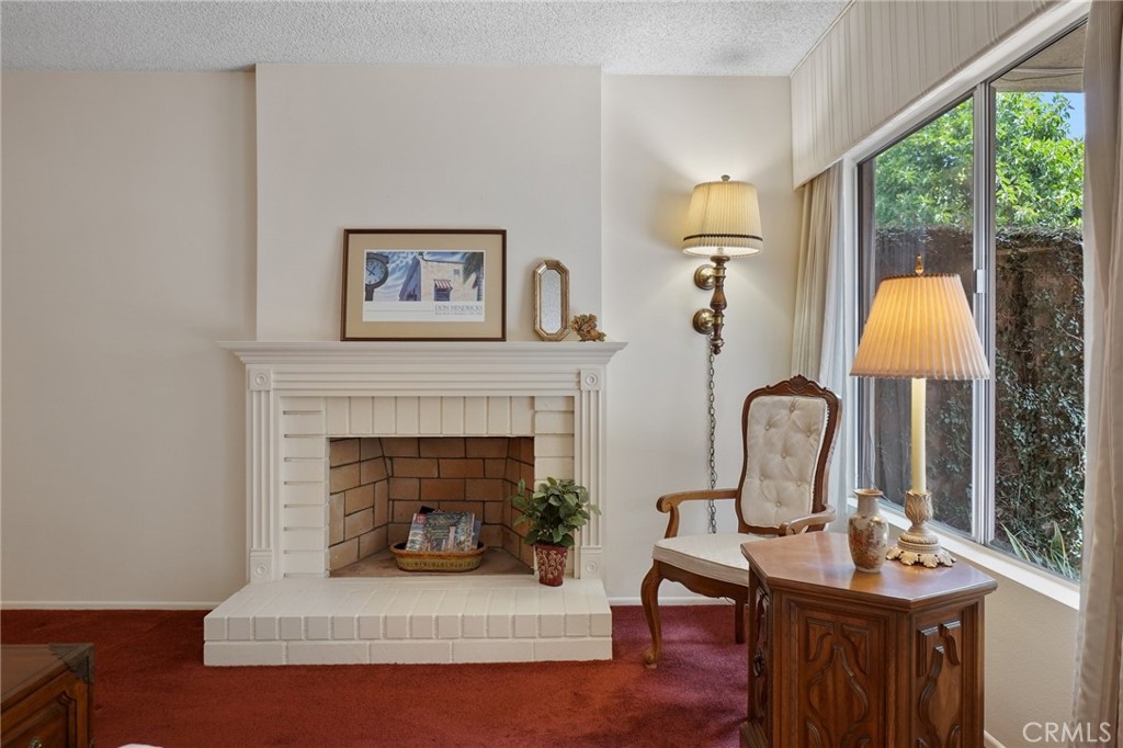 678 W Glenwood Drive