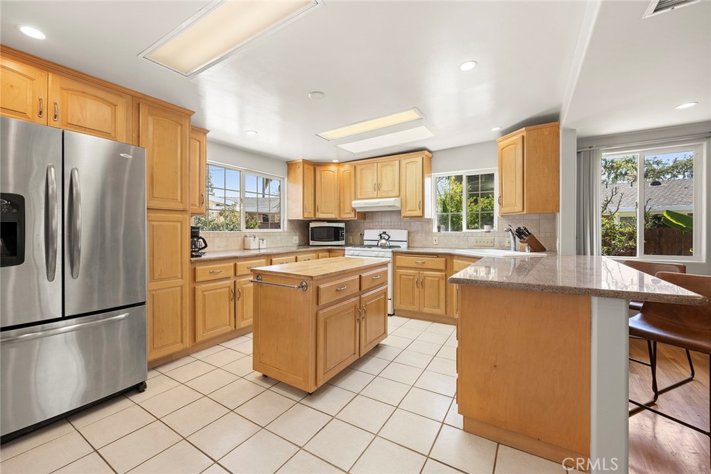924 Sierra Vista Drive