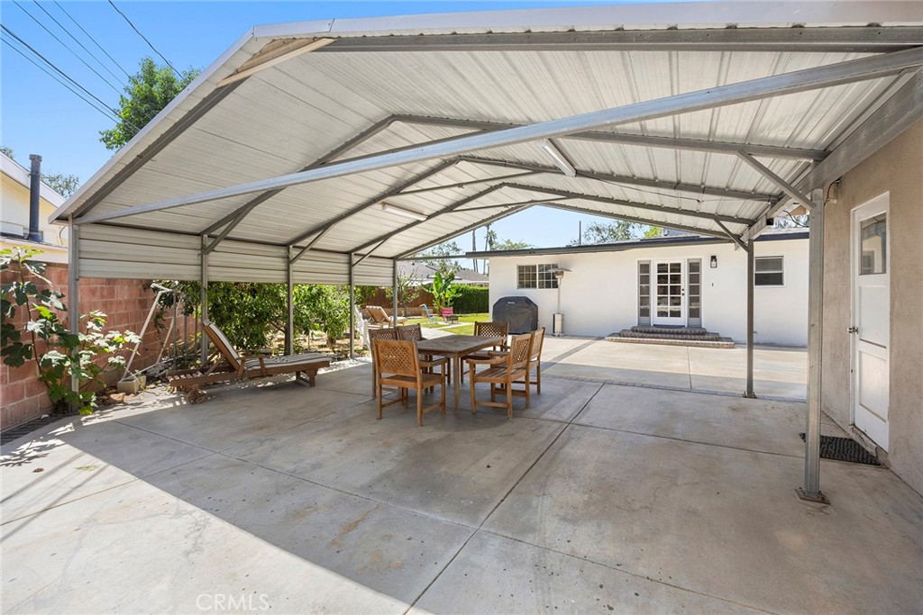 924 Sierra Vista Drive