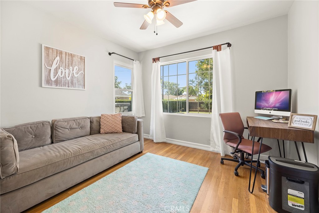 924 Sierra Vista Drive