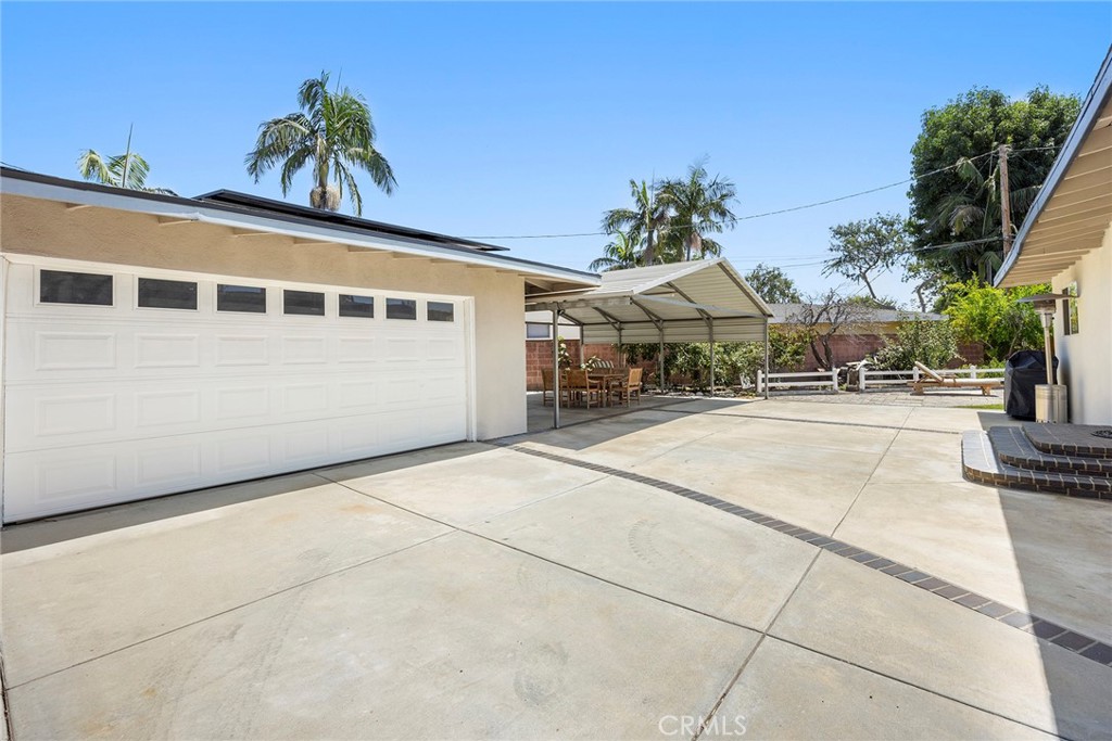 924 Sierra Vista Drive