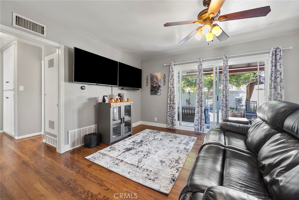 1033 Fairbrook Lane