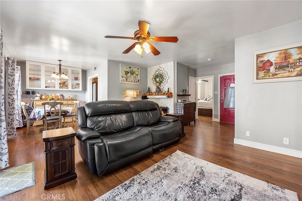 1033 Fairbrook Lane