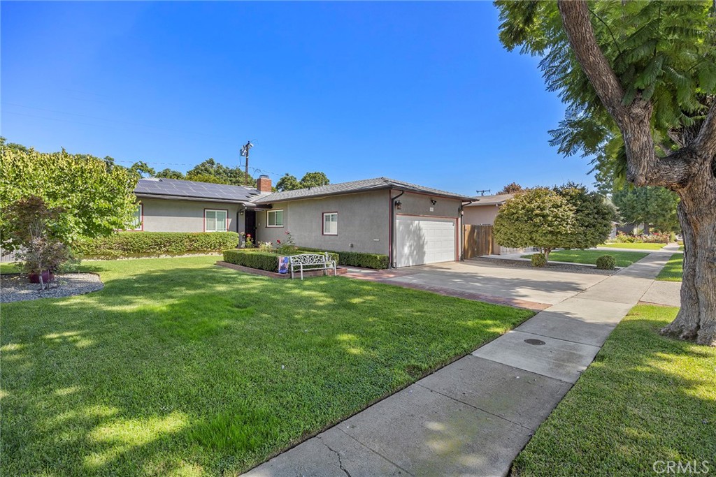 1033 Fairbrook Lane