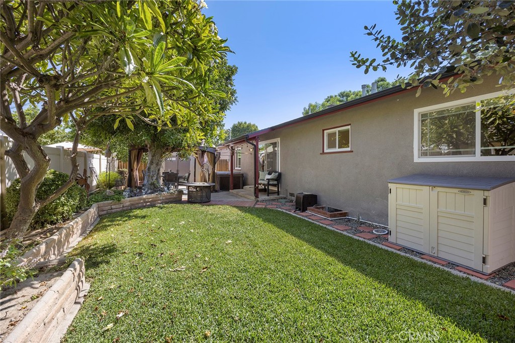 1033 Fairbrook Lane