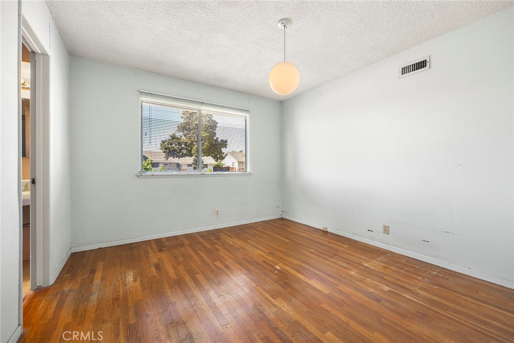 2810 Hemlock Place