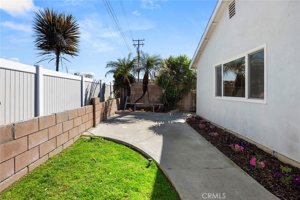 16305 Summershade Drive