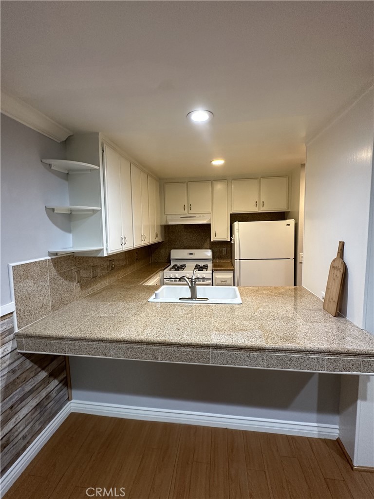 4900 E Chapman Avenue 82