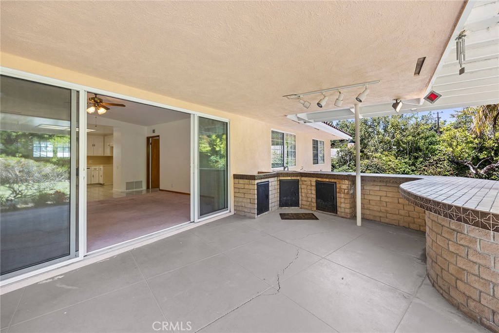 506 Lakeside Drive