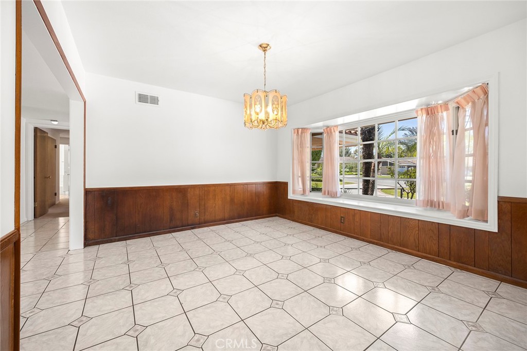 506 Lakeside Drive