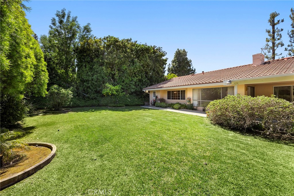 506 Lakeside Drive