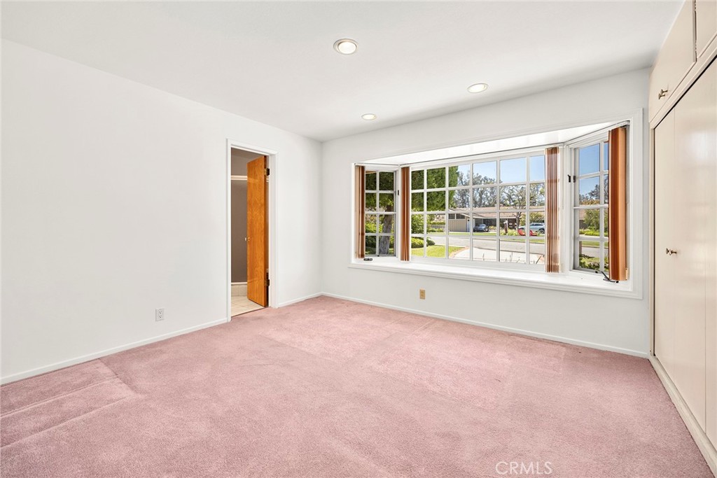 506 Lakeside Drive