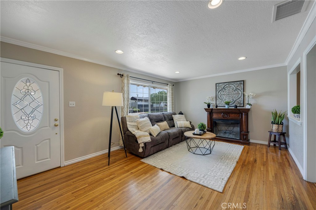 641 Wall Street
