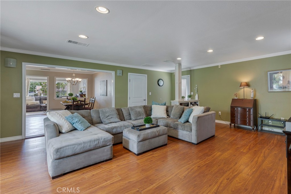 641 Wall Street