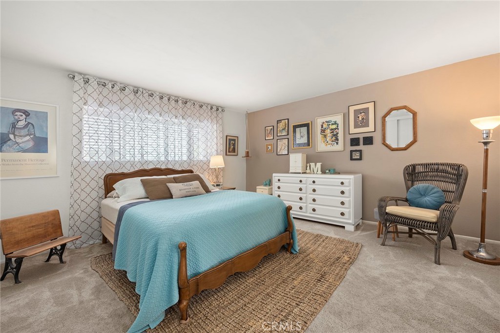 3733 N Harbor Boulevard 74