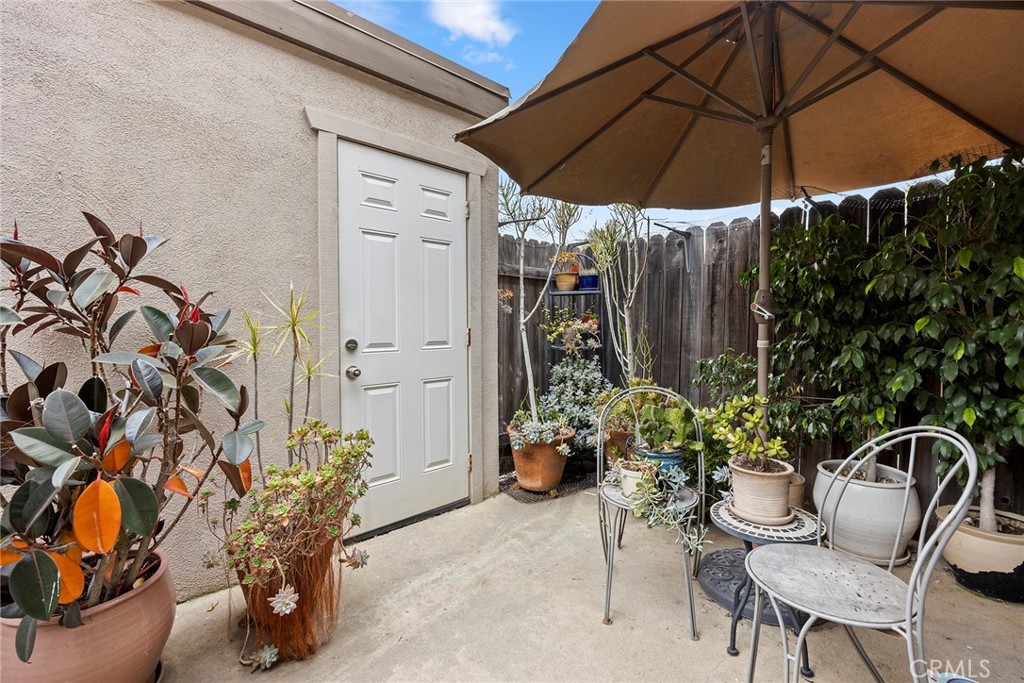 3733 N Harbor Boulevard 74