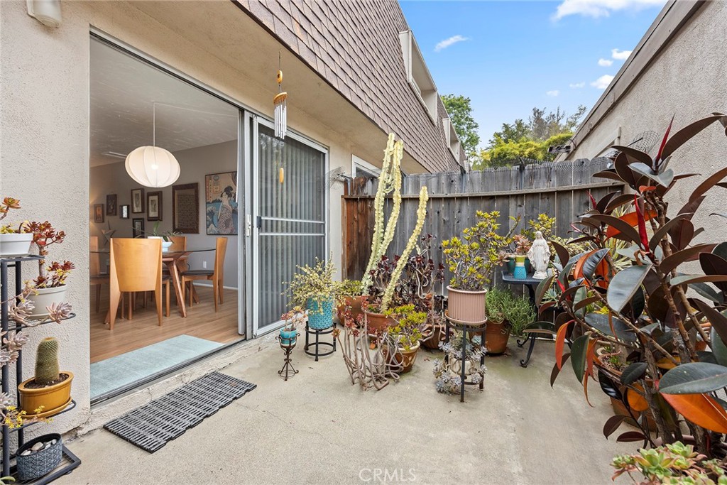 3733 N Harbor Boulevard 74