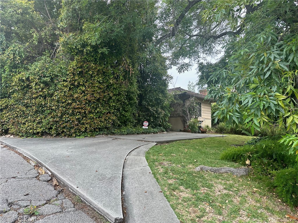 1425 S San Gabriel Boulevard