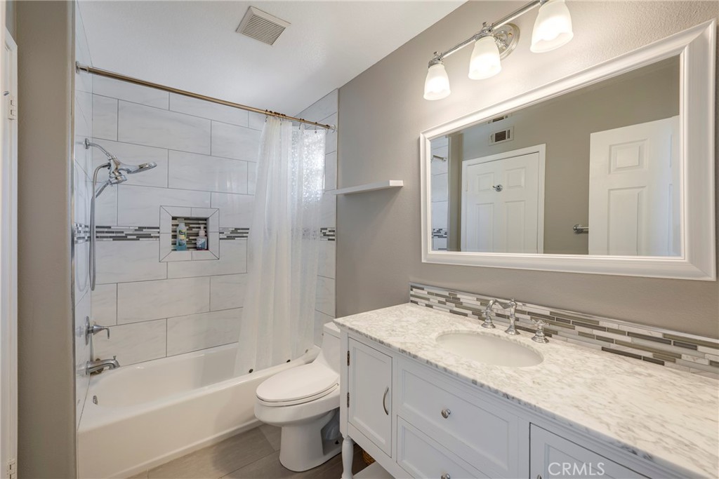 5585 Running Spring Way