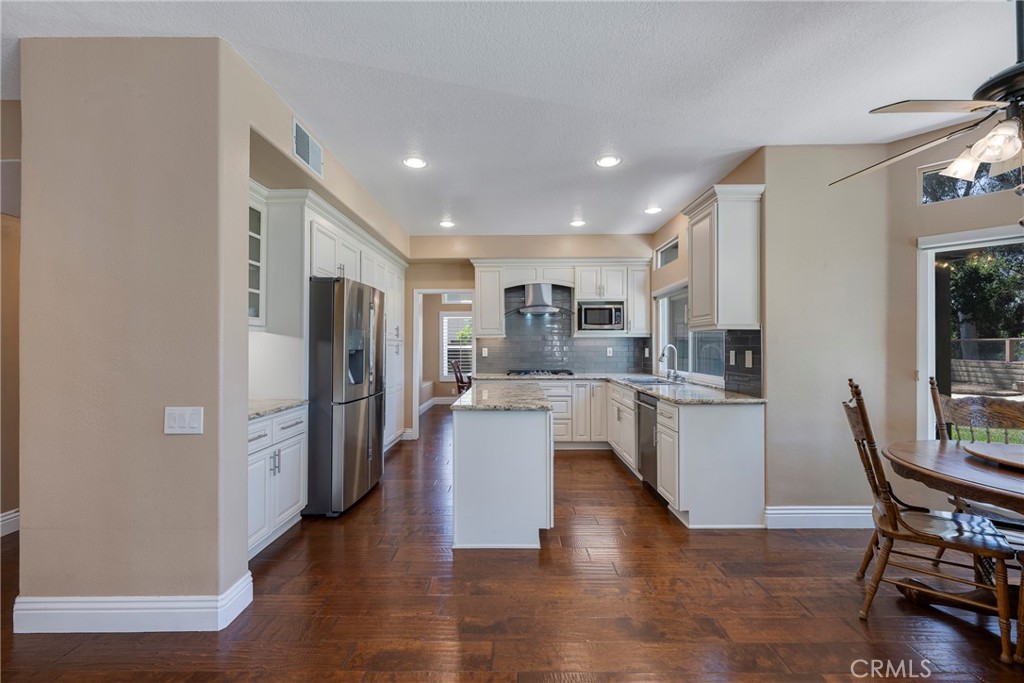5585 Running Spring Way