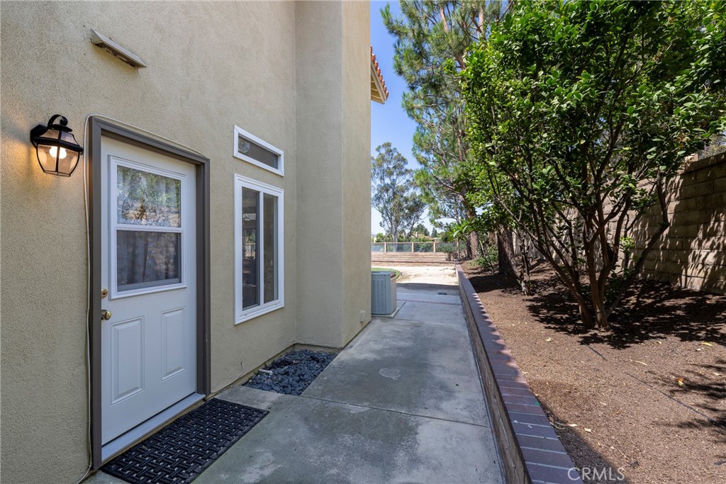 5585 Running Spring Way