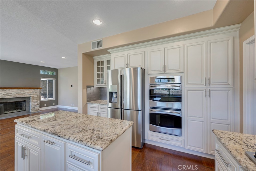 5585 Running Spring Way