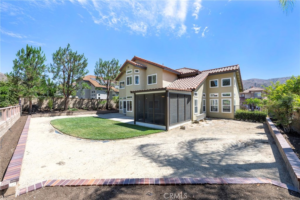 5585 Running Spring Way