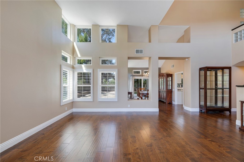 5585 Running Spring Way