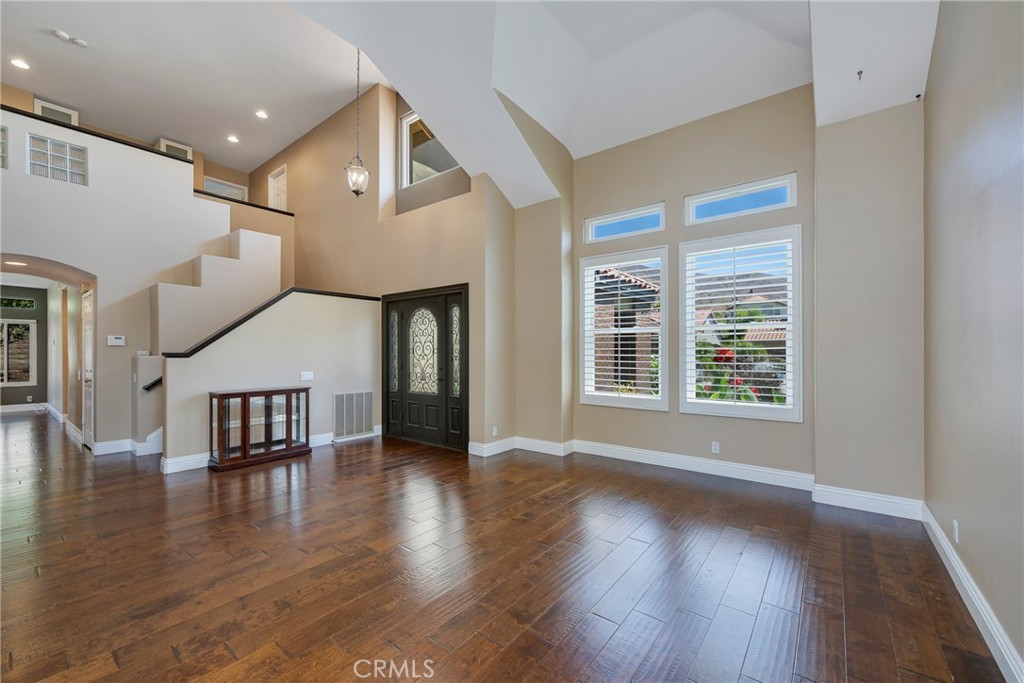 5585 Running Spring Way