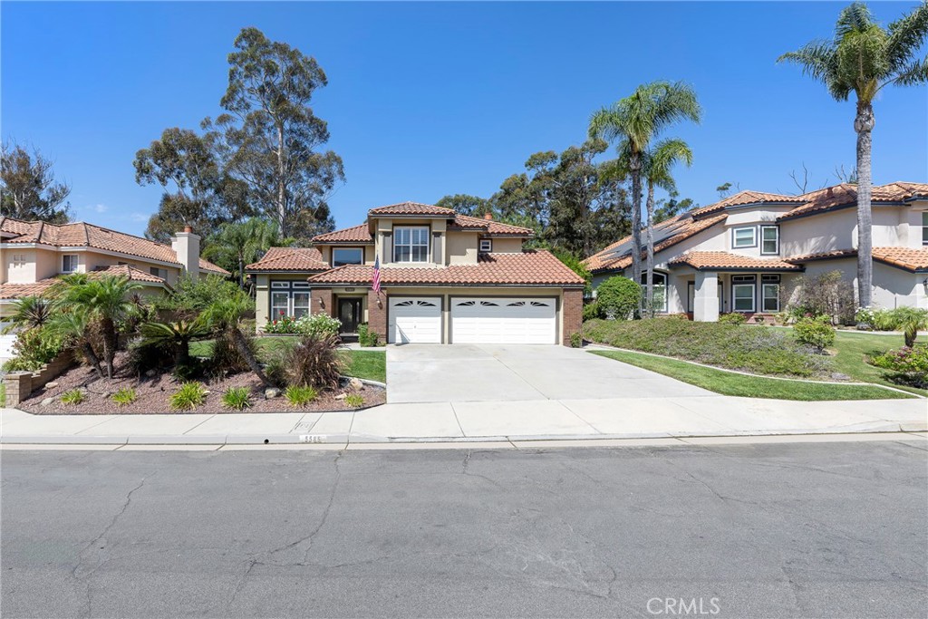 5585 Running Spring Way